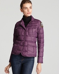 This simple quilted down jacket from Parajumpers is streamlined and stylish for cold weather days. Four patch pockets provide ample storage space for on-the-go essentials. This simple quilted down jacket from Parajumpers is streamlined and stylish for cold weather days. Four patch pockets provide ample storage space for on-the-go essentials.