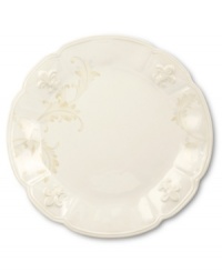 With embossed lilies and golden leaves, Portmeirion's decorated Fleur de Lys dinner plate sets tables in the French tradition. Classic, scalloped stoneware in warm ivory lends distinct old-world elegance to everyday dining. With embossed lilies and golden leaves, Portmeirion's decorated Fleur de Lys dinner plate sets tables in the French tradition. Classic, scalloped stoneware in warm ivory lends distinct old-world elegance to everyday dining.