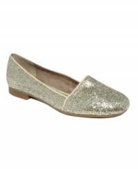 Put some sparkle in your day with the Lauren smoking flats by Pink and Pepper. They're covered in the most delightful glitter fabric and slip on so easily! Put some sparkle in your day with the Lauren smoking flats by Pink and Pepper. They're covered in the most delightful glitter fabric and slip on so easily!