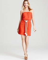 A rope tie lends a nautical element to this ALTERNATIVE strapless dress, fashioned in an eye-popping hue.