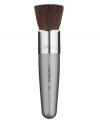 This versatile natural bristled brush is the ideal partner to Lancôme Magique Blush. Designed with a short easy-grip handle for portability and convenience, the flat bristled head provides the ideal application of blush for a flawless look.