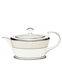 For more than 90 years, Noritake has made an art of setting the table. Whether you host gala home soirees or prefer to dine casually with the family, Noritake has a perfect tabletop setting for you. The formal Silver Palace collection is a masterpiece of textural contrast, combining smooth white bone china with a band of embossed, silver-trimmed detailing, lavishly finished with a polished platinum rim. Holds up to 40 oz. For more than 90 years, Noritake has made an art of setting the table. Whether you host gala home soirees or prefer to dine casually with the family, Noritake has a perfect tabletop setting for you. The formal Silver Palace collection is a masterpiece of textural contrast, combining smooth white bone china with a band of embossed, silver-trimmed detailing, lavishly finished with a polished platinum rim. Holds up to 40 oz.