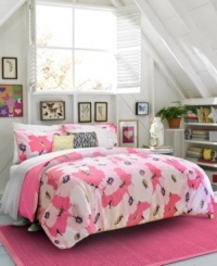 Dream in color. Chic zigzag and zebra print designs offer a modern allure in these Poppy Dreams comforter sets from Teen Vogue. Pair with the coordinating comforter set boasting an artistic floral design. Dream in color. Chic zigzag and zebra print designs offer a modern allure in these Poppy Dreams comforter sets from Teen Vogue. Pair with the coordinating comforter set boasting an artistic floral design.
