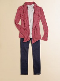 A stunning striped layer with ribbed sleeves and a stylish draped front.Mockneck collarDraped, open frontLong sleeves with ribbingHi/lo hem61% polyester/39% rayonMachine washImported A stunning striped layer with ribbed sleeves and a stylish draped front.Mockneck collarDraped, open frontLong sleeves with ribbingHi/lo hem61% polyester/39% rayonMachine washImported