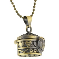 Beautiful Locket Pendant 15.00mm With 28 Inch Chain Beautiful Locket Pendant 15.00mm With 28 Inch Chain
