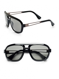 THE LOOKAcetate navigator style Etched logo on lens Cutout bridgeLogo accented temples Metal arms Cutout details on arms Accented end pieces UVA and UVB protectionSignature case includedORIGINMade in Italy THE LOOKAcetate navigator style Etched logo on lens Cutout bridgeLogo accented temples Metal arms Cutout details on arms Accented end pieces UVA and UVB protectionSignature case includedORIGINMade in Italy