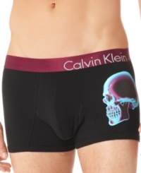 With a body-defining fit and a cool skull x-ray graphic, these Calvin Klein trunks will take your bottom fashion to the top.