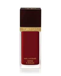 To Tom Ford, every detail counts. This extra-amplified, gloss and shine nail lacquer-in a wardrobe of shades from alluring brights to chic neutrals-lets you express your mood and complete your look. Its groundbreaking, high-performance formula with bendable coating delivers high coverage and shine while staying color true throughout wear.