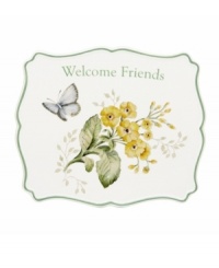 Spring is perpetually in season with the Butterfly Meadow trivet. Colorful blooms and butterflies mingle on beautiful white porcelain with an inviting message: Welcome Friends. Spring is perpetually in season with the Butterfly Meadow trivet. Colorful blooms and butterflies mingle on beautiful white porcelain with an inviting message: Welcome Friends.