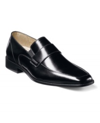 This pair of men's dress shoes is sleek, polished and super sophisticated. These timeless Stacy Adams men's loafers put an exclamation point on any well-constructed combination. This pair of men's dress shoes is sleek, polished and super sophisticated. These timeless Stacy Adams men's loafers put an exclamation point on any well-constructed combination.