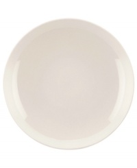 A modern balance. Create a sense of effortless urban luxury with the Matte & Shine dinner plate, featuring a minimalist coupe shape, tan glaze and tonal banding by Donna Karan Lenox. A modern balance. Create a sense of effortless urban luxury with the Matte & Shine dinner plate, featuring a minimalist coupe shape, tan glaze and tonal banding by Donna Karan Lenox.