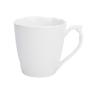 An organically scalloped, off-white dinnerware pattern that contributes elements of both texture and design to your dining experience. An organically scalloped, off-white dinnerware pattern that contributes elements of both texture and design to your dining experience.