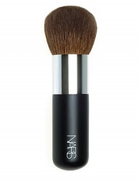 The must-have tool for achieving that sought-after faux-glow. It's unique yet efficient shape, short and cropped, with a wide head and handle to buff and bronze in one easy, fail-proof sweep leaving no streaks, just healthy glowing skin. The must-have tool for achieving that sought-after faux-glow. It's unique yet efficient shape, short and cropped, with a wide head and handle to buff and bronze in one easy, fail-proof sweep leaving no streaks, just healthy glowing skin.