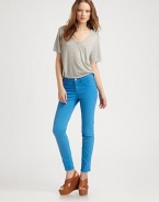 Ultra-skinny stretch twill hugs the body in your favorite vibrant hue.THE FITSlim fitRise, about 8Inseam, about 28THE DETAILSZip flyFive-pocket style98% cotton/2% LycraDry cleanMade in USA of imported fabricModel shown is 5'9½ (177cm) wearing US size 4.