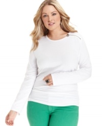Pair your fave jeans with MICHAEL Michael Kors' long sleeve plus size top, accented by an exposed zipper. Pair your fave jeans with MICHAEL Michael Kors' long sleeve plus size top, accented by an exposed zipper.