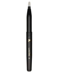 This versatile, synthetic-bristled brush is the ideal partner to all lip color products. This sleek applicator retracts easily forportable convenience. Applies lip color for a flawless look. The tapered, smaller tip allows an even, controlled application. How to Use: Glide brush along or into lip product. For lipstick: Begin at outer corners of the mouth. Apply inward along edges to fill in lips. For lip gloss: Begin at center of the lip, avoiding edges, and blend gloss outward. This versatile, synthetic-bristled brush is the ideal partner to all lip color products. This sleek applicator retracts easily forportable convenience. Applies lip color for a flawless look. The tapered, smaller tip allows an even, controlled application. How to Use: Glide brush along or into lip product. For lipstick: Begin at outer corners of the mouth. Apply inward along edges to fill in lips. For lip gloss: Begin at center of the lip, avoiding edges, and blend gloss outward.