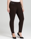 Cut a sleek silhouette in these MICHAEL Michael Kors Plus pants rendered with a hint of stretch for a slimming fit.