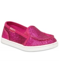 Make her sweet style shine when she's wearing these glitter flats from Roxy. Make her sweet style shine when she's wearing these glitter flats from Roxy.