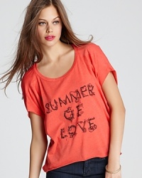 Show your love for the sunny season in this richly hued, supple-soft Sauce tee. Show your love for the sunny season in this richly hued, supple-soft Sauce tee.
