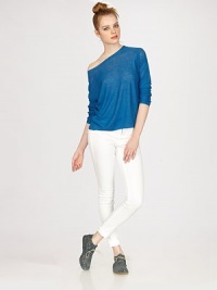 Lightweight basic with five-pocket styling and skinny-leg construction.THE FITFitted through hips and thighsRise, about 8Inseam, about 29THE DETAILSZip flyFive-pocket style98% cotton/2% elastaneMachine washMade in USA of imported fabricModel shown is 5'10 (177cm) wearing US size 4. Lightweight basic with five-pocket styling and skinny-leg construction.THE FITFitted through hips and thighsRise, about 8Inseam, about 29THE DETAILSZip flyFive-pocket style98% cotton/2% elastaneMachine washMade in USA of imported fabricModel shown is 5'10 (177cm) wearing US size 4.
