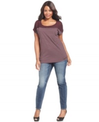 Shine this season with Seven7 Jeans' plus size jeggings, featuring embellished pockets. Shine this season with Seven7 Jeans' plus size jeggings, featuring embellished pockets.
