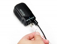 Skiva PowerFlow QuadFire (4 Amps / 20Watt / Fastest Speed) Four Port USB Wall/Travel/AC Rapid Charger for iPhone 5 4 4s 3, iPad 3 2 1, iPod, Samsung Galaxy Tab, Android Smartphones and Other USB Devices (Universal Compatibility) Skiva PowerFlow QuadFire (4 Amps / 20Watt / Fastest Speed) Four Port USB Wall/Travel/AC Rapid Charger for iPhone 5 4 4s 3, iPad 3 2 1, iPod, Samsung Galaxy Tab, Android Smartphones and Other USB Devices (Universal Compatibility)