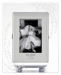 Etched stems of leafy foliage flourish on luminous crystal. From designer kate spade, this Gardner Street frame emanates fresh, contemporary elegance. Etched stems of leafy foliage flourish on luminous crystal. From designer kate spade, this Gardner Street frame emanates fresh, contemporary elegance.