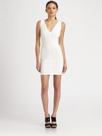 Contour seams bisect at the center of this sleek body-con number crafted from light stretch jersey.V-neckSleevelessSet-in waistCenter back zipperAbout 19 from natural waist50% acetate/40% polyamide/10% elastaneDry cleanMade in USA of imported fabricModel shown is 5'11 (180cm) wearing US size Small. Contour seams bisect at the center of this sleek body-con number crafted from light stretch jersey.V-neckSleevelessSet-in waistCenter back zipperAbout 19 from natural waist50% acetate/40% polyamide/10% elastaneDry cleanMade in USA of imported fabricModel shown is 5'11 (180cm) wearing US size Small.