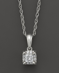 Dimond pendant set in 14K. white gold. Dimond pendant set in 14K. white gold.