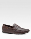 Moccasin in guccissima leather. Rubber sole Made in Italy Please note: For best fit please size down one full size.