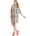 The exotic print and blouson-style fit make this plus size Jessica Simpson dress totally eye-catching. Wear with your highest heels and a pair of drop earrings to glam it up.