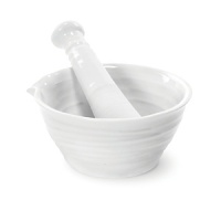 This set of dinnerware designed by famed cook and food writer Sophie Conran offers a modern organic aesthetic in unique shapes for an elegant and durable everyday collection. This set of dinnerware designed by famed cook and food writer Sophie Conran offers a modern organic aesthetic in unique shapes for an elegant and durable everyday collection.