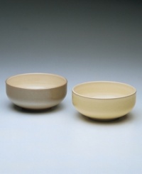 Warm, natural colors and a retro feel combine in this modern, versatile bowl. From Denby's dinnerware and dishes collection. Warm, natural colors and a retro feel combine in this modern, versatile bowl. From Denby's dinnerware and dishes collection.