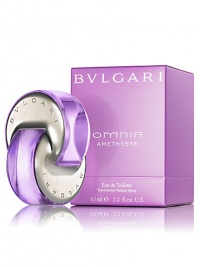 Omnia Améthyste, the scent of iris and rose gardens caressed with the morning dew. The new perfume by Bvlgari dedicated to women seeking a modern floral signature of graceful femininity and enticing luxury. Omnia Améthyste, the scent of iris and rose gardens caressed with the morning dew. The new perfume by Bvlgari dedicated to women seeking a modern floral signature of graceful femininity and enticing luxury.