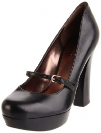 Guess Women's Artie Platform Pump Guess Women's Artie Platform Pump