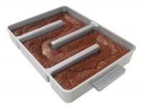 Baker's Edge Nonstick Edge Brownie Pan Baker's Edge Nonstick Edge Brownie Pan