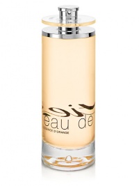 A woody citrus eau. Lively and luminous eau drawing its sparkle from a fruity citrus cocktail: Sparkling, smiling and soft orange. A floral smoothness with the violet flower. A tender and soft background with woody cedar notes accentuated by patchouli and amber notes. A woody citrus eau. Lively and luminous eau drawing its sparkle from a fruity citrus cocktail: Sparkling, smiling and soft orange. A floral smoothness with the violet flower. A tender and soft background with woody cedar notes accentuated by patchouli and amber notes.
