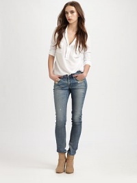 Ultra-skinny stretch denim, lovingly faded and distressed for a lived-in look.THE FITSkinny fitRise, about 7Inseam, about 34½THE DETAILSZip flyFive-pocket style98% cotton/2% polyurethaneMachine washMade in USA of imported fabricModel shown is 5'10 (177cm) wearing US size 4. Ultra-skinny stretch denim, lovingly faded and distressed for a lived-in look.THE FITSkinny fitRise, about 7Inseam, about 34½THE DETAILSZip flyFive-pocket style98% cotton/2% polyurethaneMachine washMade in USA of imported fabricModel shown is 5'10 (177cm) wearing US size 4.