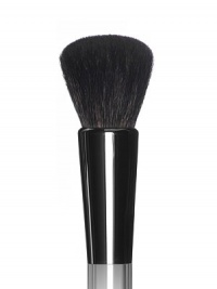 A classic powder brush for the face. Crafted with the finest quality hairs, generously cut and softly tapered for perfect blending. 5 Lucite handle. A classic powder brush for the face. Crafted with the finest quality hairs, generously cut and softly tapered for perfect blending. 5 Lucite handle.
