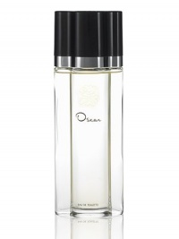 Unmistakably feminine and joyously fragrant, with an abundant floral bouquet and soft, woody accents, Oscar was inspired by the lush gardens of Santo Domingo, filled with the intoxicating scent of ylang-ylang blossom. Made in USA. 3.4 oz. Unmistakably feminine and joyously fragrant, with an abundant floral bouquet and soft, woody accents, Oscar was inspired by the lush gardens of Santo Domingo, filled with the intoxicating scent of ylang-ylang blossom. Made in USA. 3.4 oz.