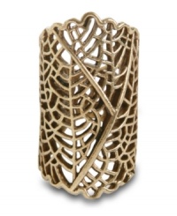 An intricate design creates easy fashion. Lucky Brand's ring features an open work pattern set in gold tone mixed metal. Size 7. An intricate design creates easy fashion. Lucky Brand's ring features an open work pattern set in gold tone mixed metal. Size 7.