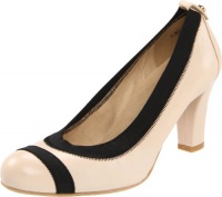 Stuart Weitzman Women's Easily Pump Stuart Weitzman Women's Easily Pump