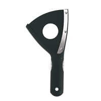 The OXO Basics jar opener opens jars with less effort than you thought possible. Simply hold the opener by the comfortable, ergonomic handle and twist to open. The sharp stainless steel teeth grip the top firmly, allowing you to twist it right off. Works on any size jar. The OXO Basics jar opener opens jars with less effort than you thought possible. Simply hold the opener by the comfortable, ergonomic handle and twist to open. The sharp stainless steel teeth grip the top firmly, allowing you to twist it right off. Works on any size jar.