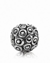This sterling silver PANDORA charm features an organic, abstract design to complement any collection.