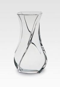 Sweeping curves in clear, stunningly crafted lead crystal. From the Serpentin Collection 8 high Hand wash Made in France