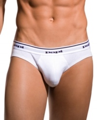 Sleek, sexy style and endless support make this low-rise brief a great choice for your everyday wardrobe. Sleek, sexy style and endless support make this low-rise brief a great choice for your everyday wardrobe.