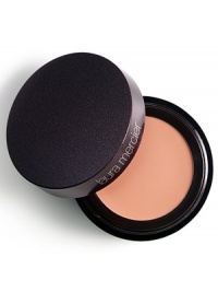 Developed by the makeup artist to conceal discoloration and dark circles. Moisture-rich, emollient formula, ideal for the dry, delicate, sensitive skin beneath the eye. Made in USA. Developed by the makeup artist to conceal discoloration and dark circles. Moisture-rich, emollient formula, ideal for the dry, delicate, sensitive skin beneath the eye. Made in USA.