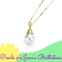 14k Yellow Gold 10-11mm Perfect Round White Freshwater Cultured Pearl High Luster Pendant with 18 Length Box Chain Necklace AAA Quality. Includes Gifbox with Ribbon. 14k Yellow Gold 10-11mm Perfect Round White Freshwater Cultured Pearl High Luster Pendant with 18 Length Box Chain Necklace AAA Quality. Includes Gifbox with Ribbon.