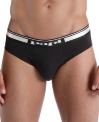 Sleek, sexy style and endless support make this low-rise brief from Papi a great choice for your everyday wardrobe. Sleek, sexy style and endless support make this low-rise brief from Papi a great choice for your everyday wardrobe.