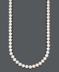 A long layer of pearl adds extra dimension and sophistication to your look. Belle de Mer necklace features cultured freshwater pearls (10-11 mm) with a 14k gold clasp. Approximate length: 36 inches.